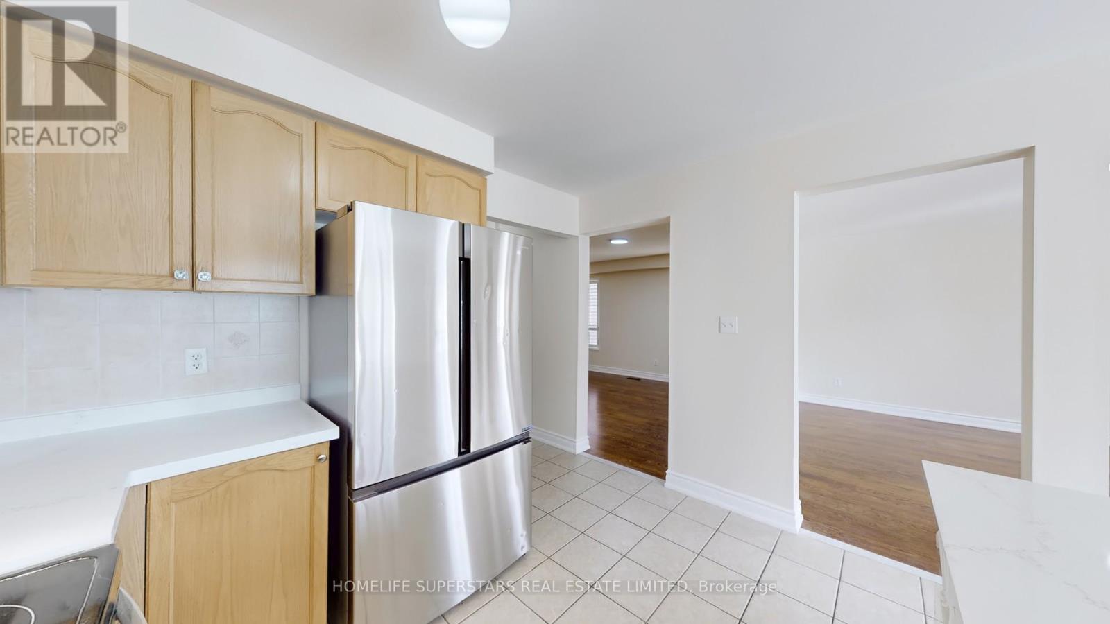 4783 Apple Blossom Circle, Mississauga, Ontario  L5V 3C7 - Photo 13 - W12609634