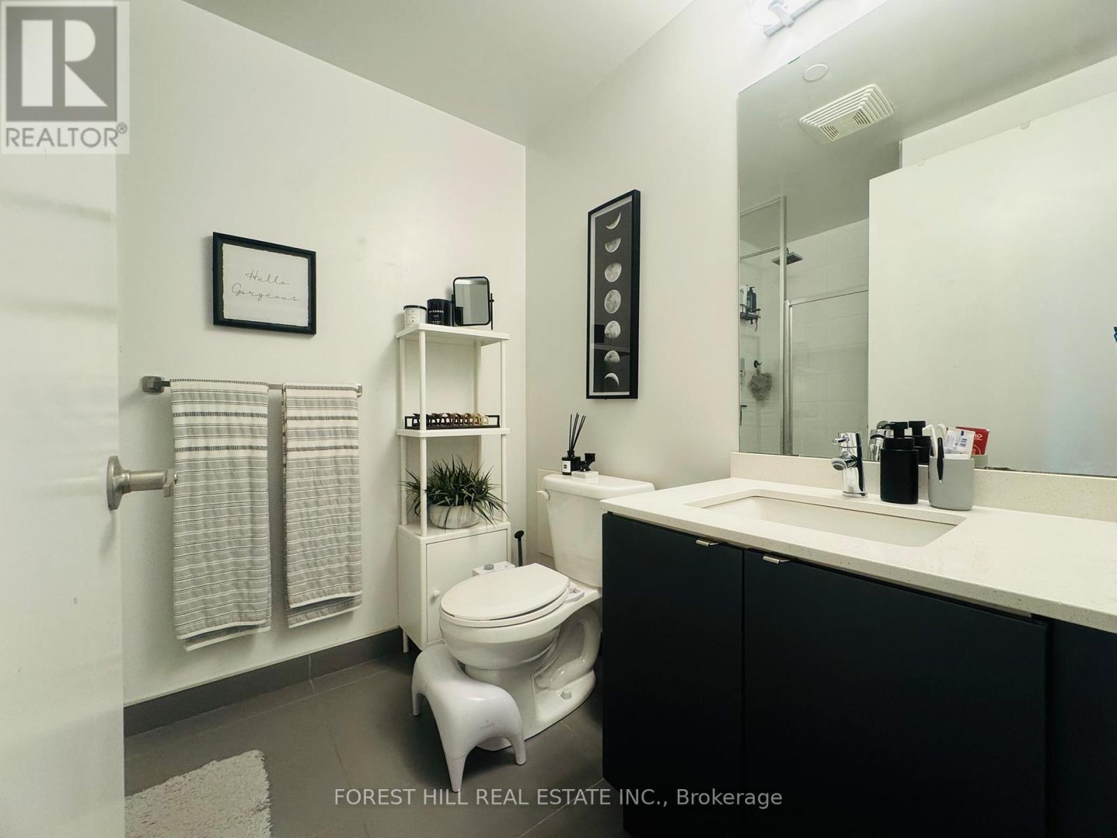 C408 - 5260 Dundas Street, Burlington, Ontario  L7R 3X4 - Photo 11 - W12609644