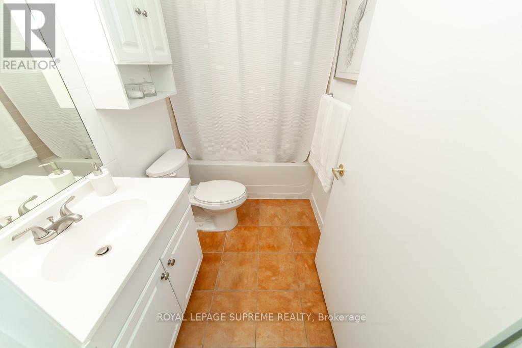 202 - 1600 Keele Street, Toronto (Keelesdale-Eglinton West), Ontario  M6N 5J1 - Photo 30 - W12609646