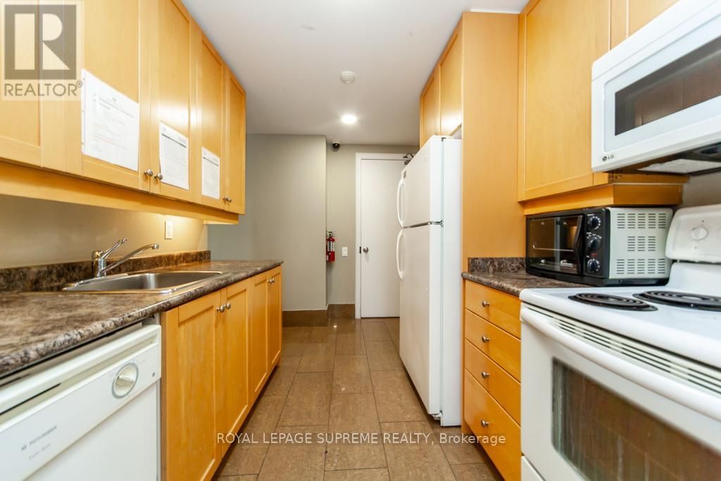 202 - 1600 Keele Street, Toronto (Keelesdale-Eglinton West), Ontario  M6N 5J1 - Photo 41 - W12609646