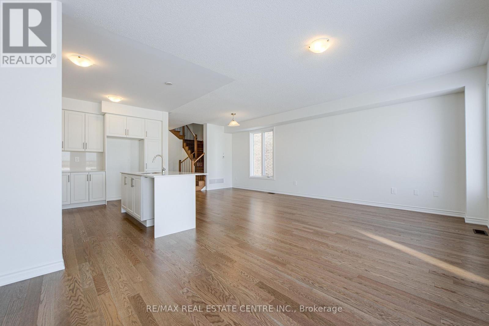 1467 Savoline Boulevard, Milton (Walker), Ontario  L9E 2G5 - Photo 16 - W12609654