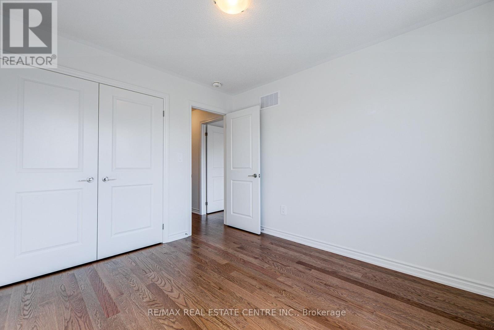 1467 Savoline Boulevard, Milton (Walker), Ontario  L9E 2G5 - Photo 22 - W12609654