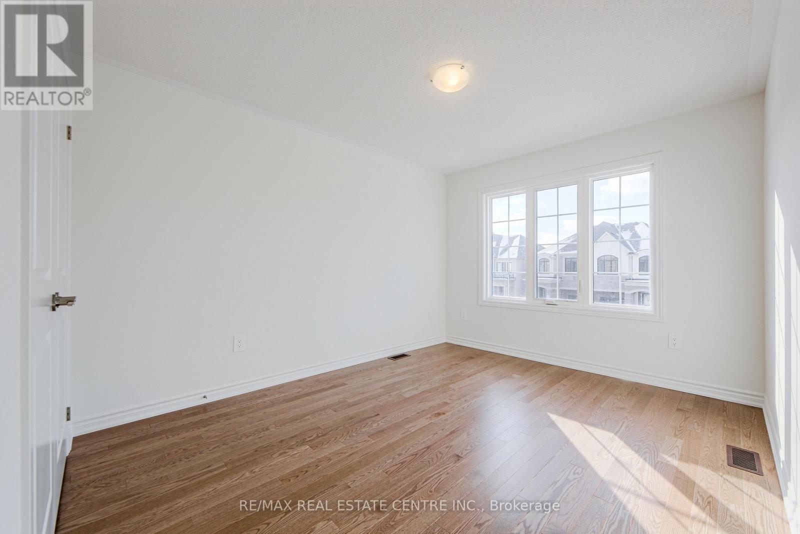 1467 Savoline Boulevard, Milton (Walker), Ontario  L9E 2G5 - Photo 23 - W12609654