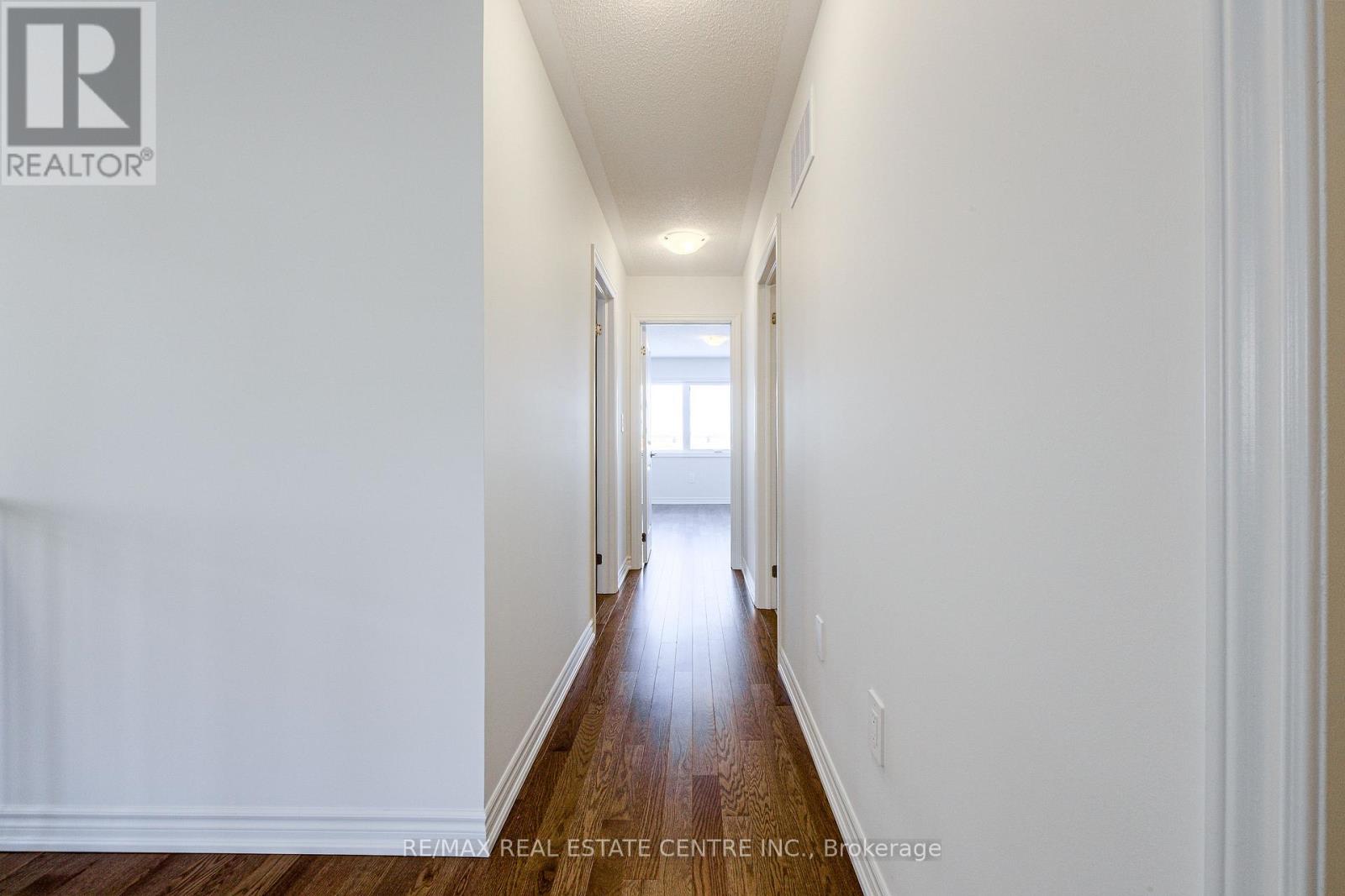 1467 Savoline Boulevard, Milton (Walker), Ontario  L9E 2G5 - Photo 25 - W12609654