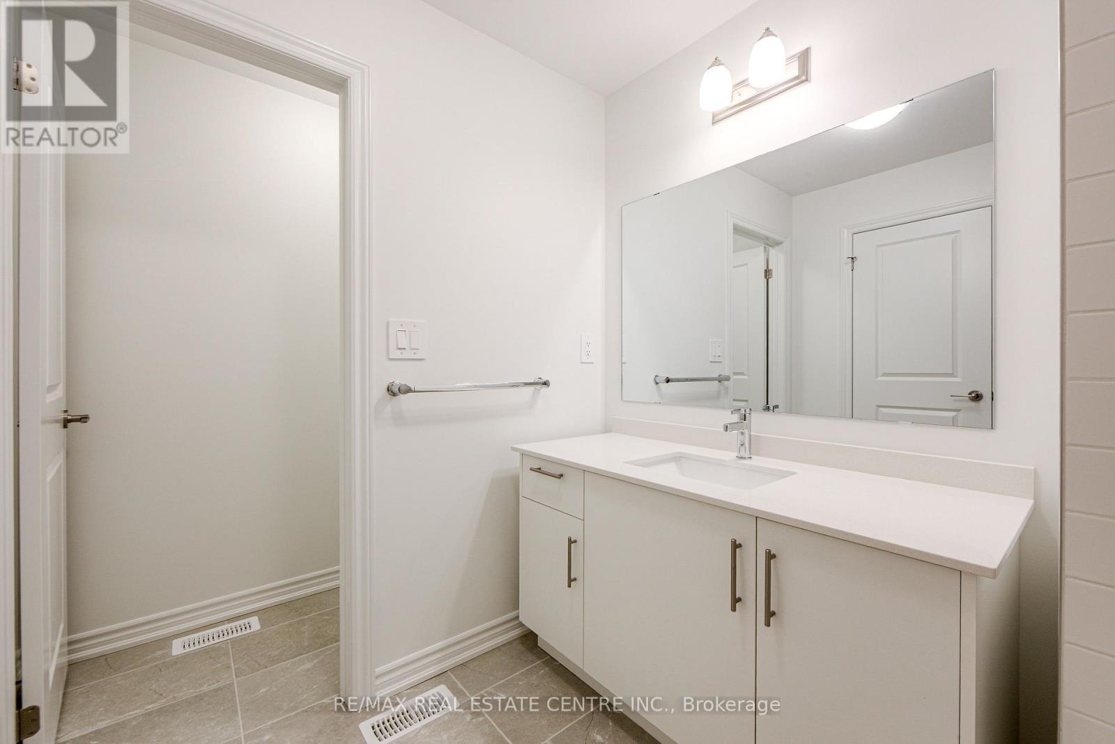 1467 Savoline Boulevard, Milton (Walker), Ontario  L9E 2G5 - Photo 27 - W12609654