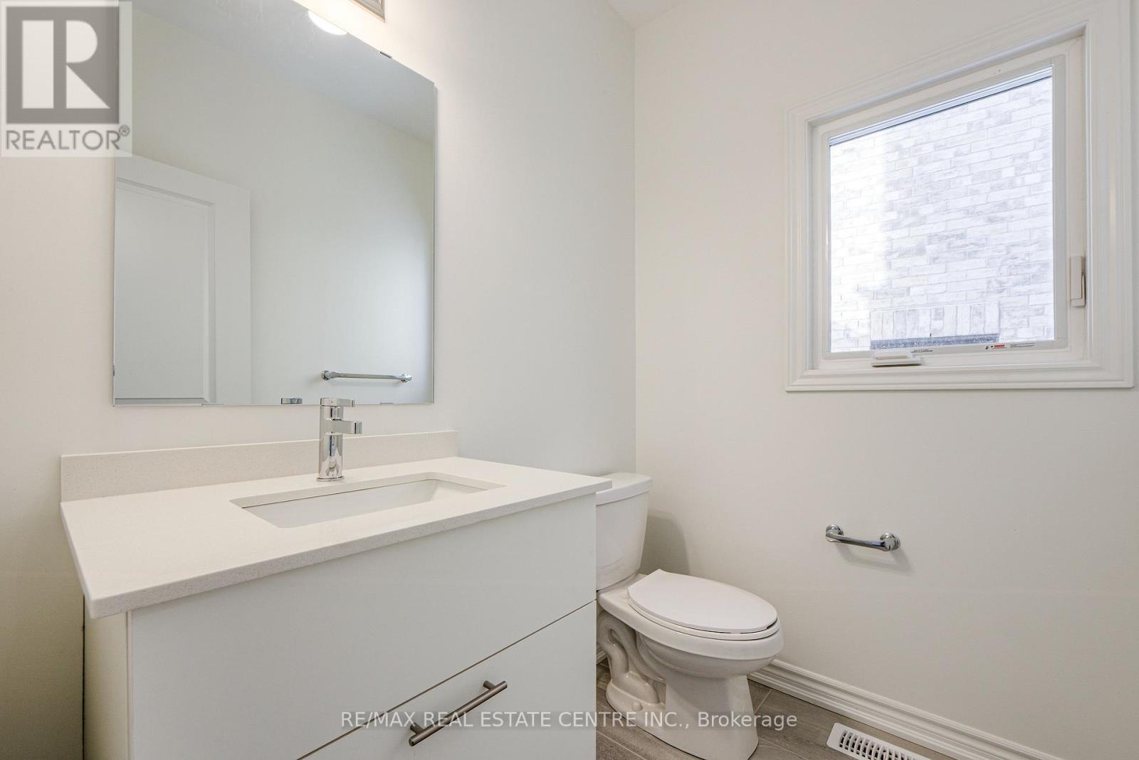 1467 Savoline Boulevard, Milton (Walker), Ontario  L9E 2G5 - Photo 6 - W12609654