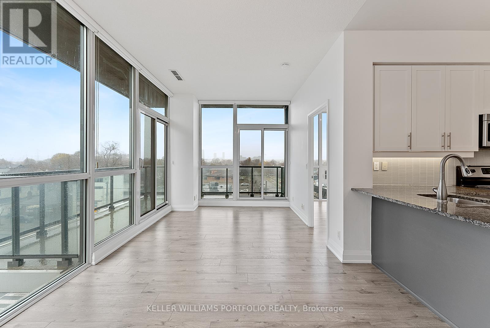 508 - 1185 The Queensway Avenue, Toronto (Islington-City Centre West), Ontario  M8Z 0C6 - Photo 10 - W12609700