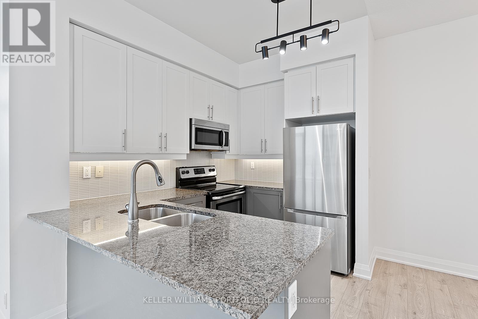 508 - 1185 The Queensway Avenue, Toronto (Islington-City Centre West), Ontario  M8Z 0C6 - Photo 7 - W12609700