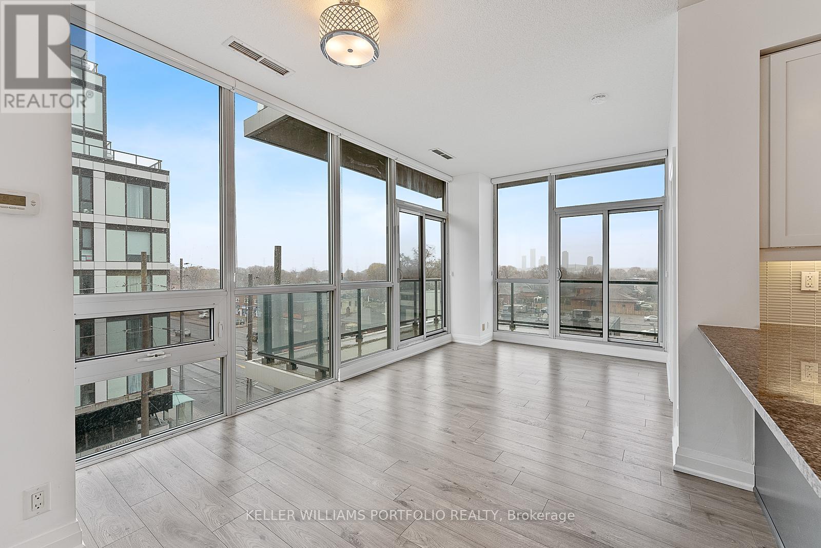 508 - 1185 The Queensway Avenue, Toronto (Islington-City Centre West), Ontario  M8Z 0C6 - Photo 9 - W12609700