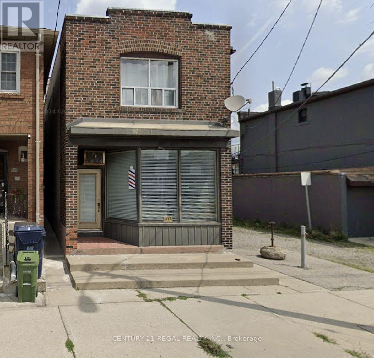577 VAUGHAN ROAD, Toronto, Ontario
