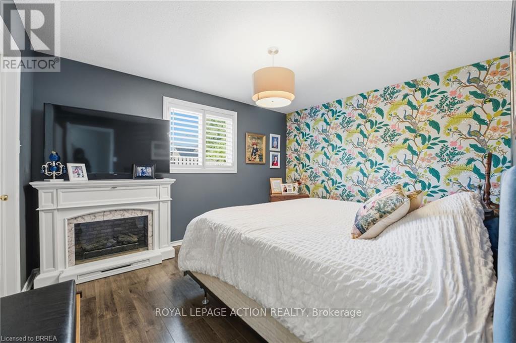 14 Dunton Lane, Brant (Paris), Ontario  N3L 4E2 - Photo 17 - X12609688