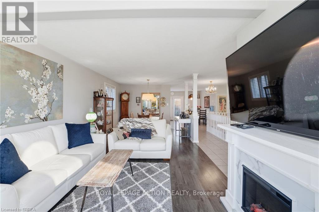 14 Dunton Lane, Brant (Paris), Ontario  N3L 4E2 - Photo 6 - X12609688