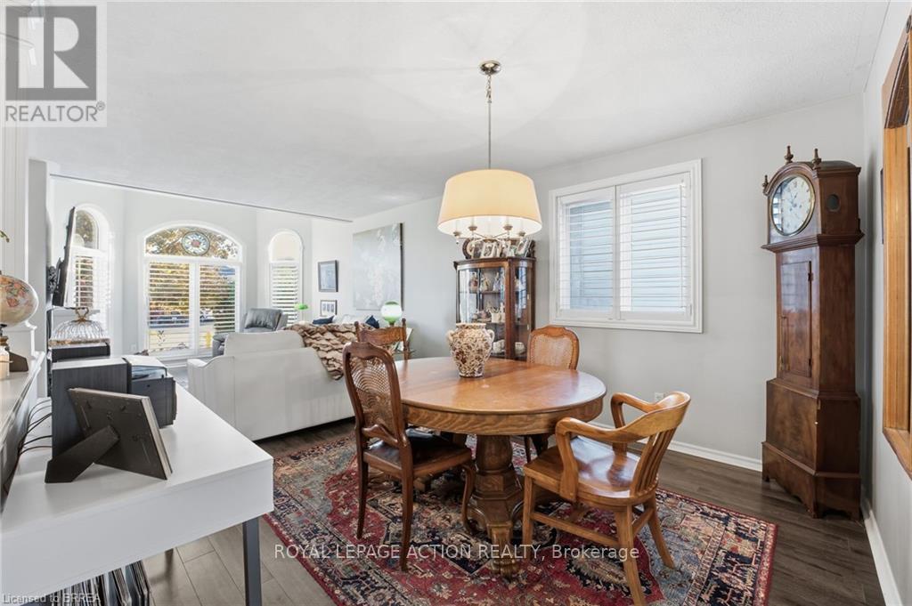 14 Dunton Lane, Brant (Paris), Ontario  N3L 4E2 - Photo 8 - X12609688