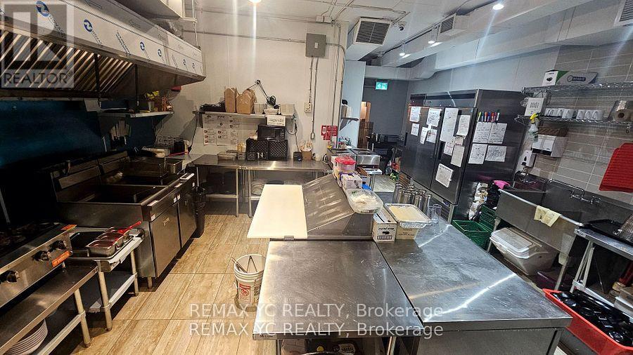 23 King Street N, Waterloo, Ontario  N2J 2W6 - Photo 4 - X12609690