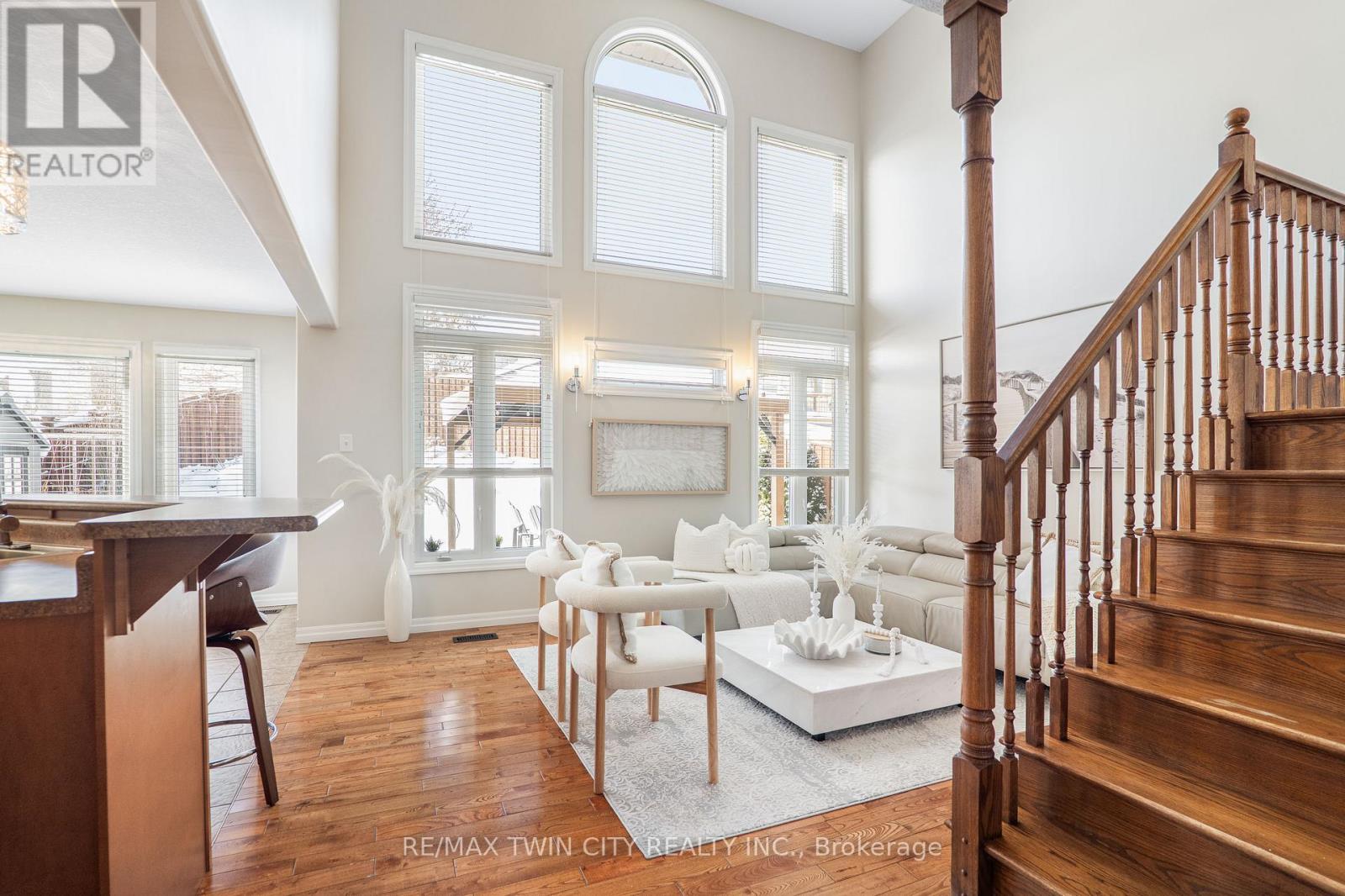 162 Banffshire Street, Kitchener, Ontario  N2R 1W7 - Photo 10 - X12609696