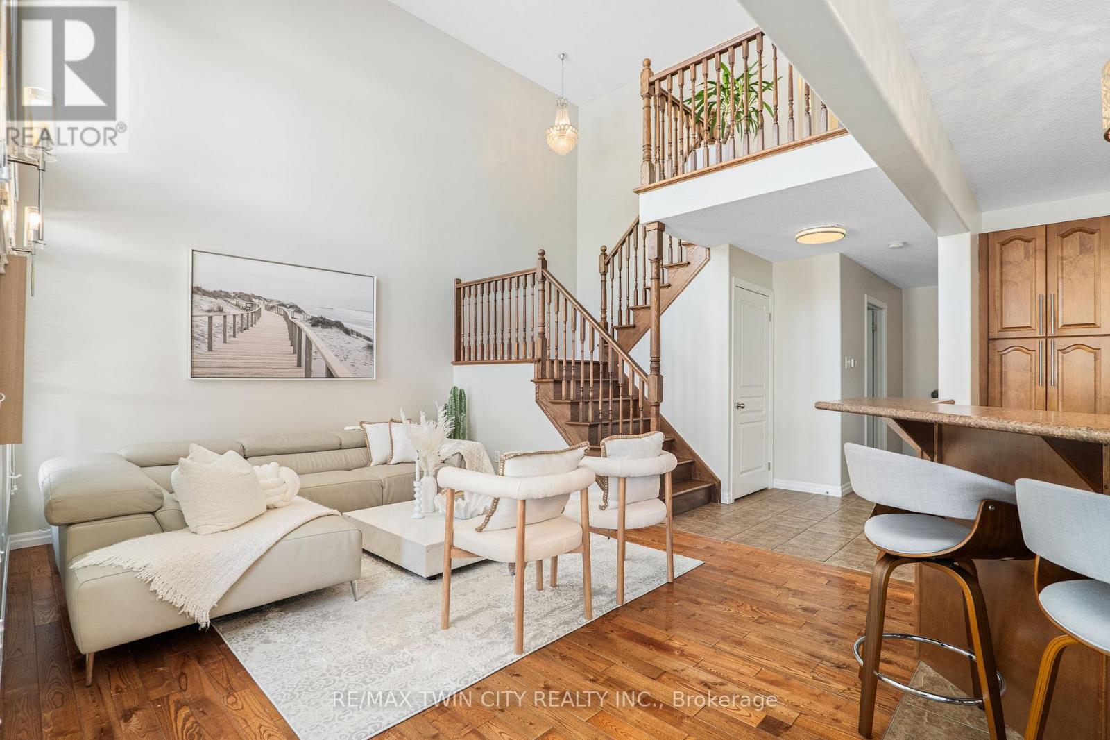 162 Banffshire Street, Kitchener, Ontario  N2R 1W7 - Photo 11 - X12609696