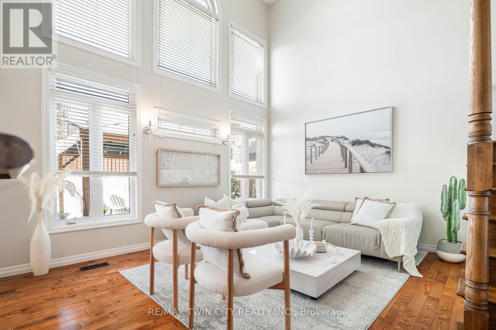 162 Banffshire Street, Kitchener, Ontario  N2R 1W7 - Photo 12 - X12609696