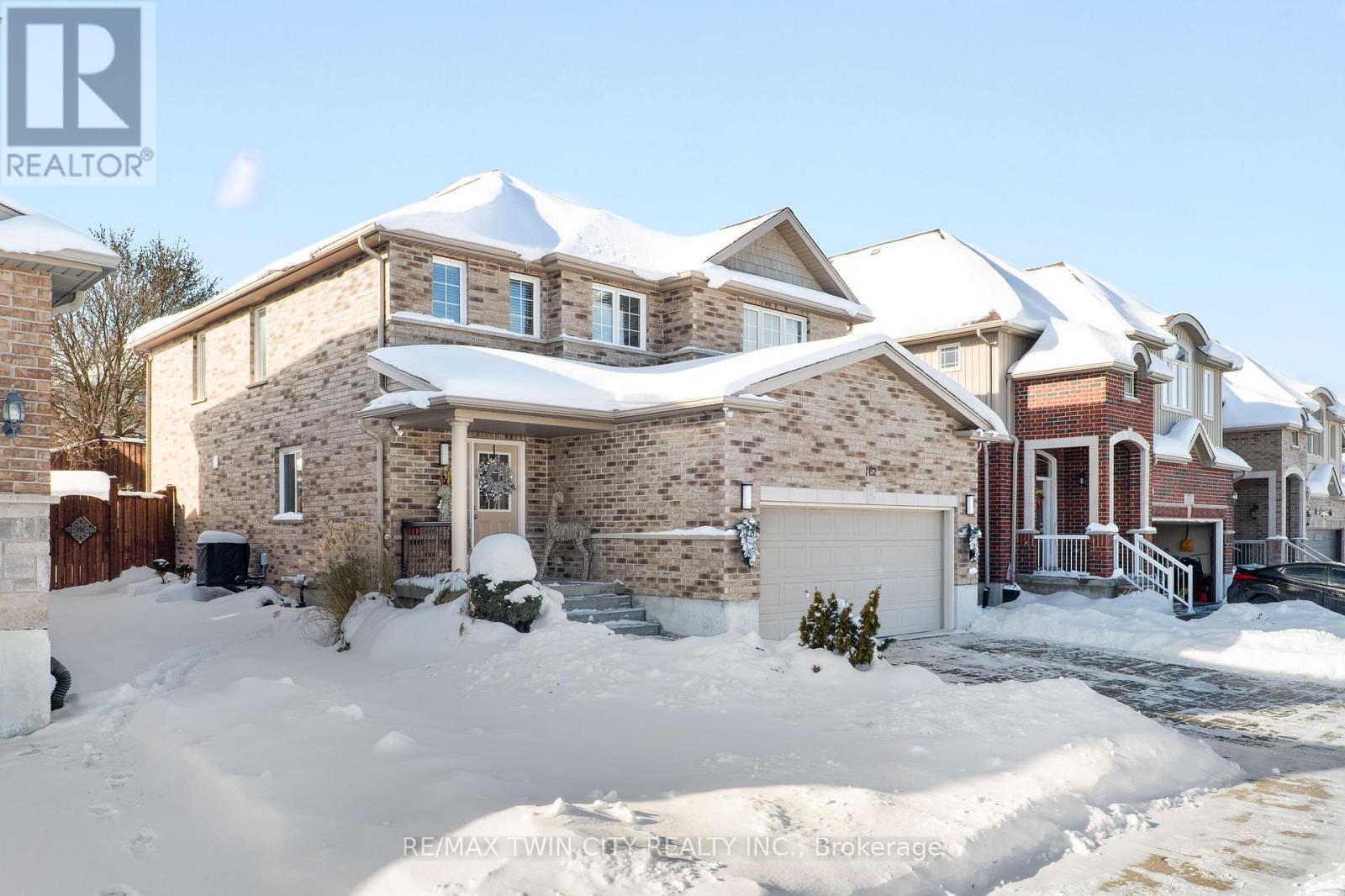 162 Banffshire Street, Kitchener, Ontario  N2R 1W7 - Photo 2 - X12609696