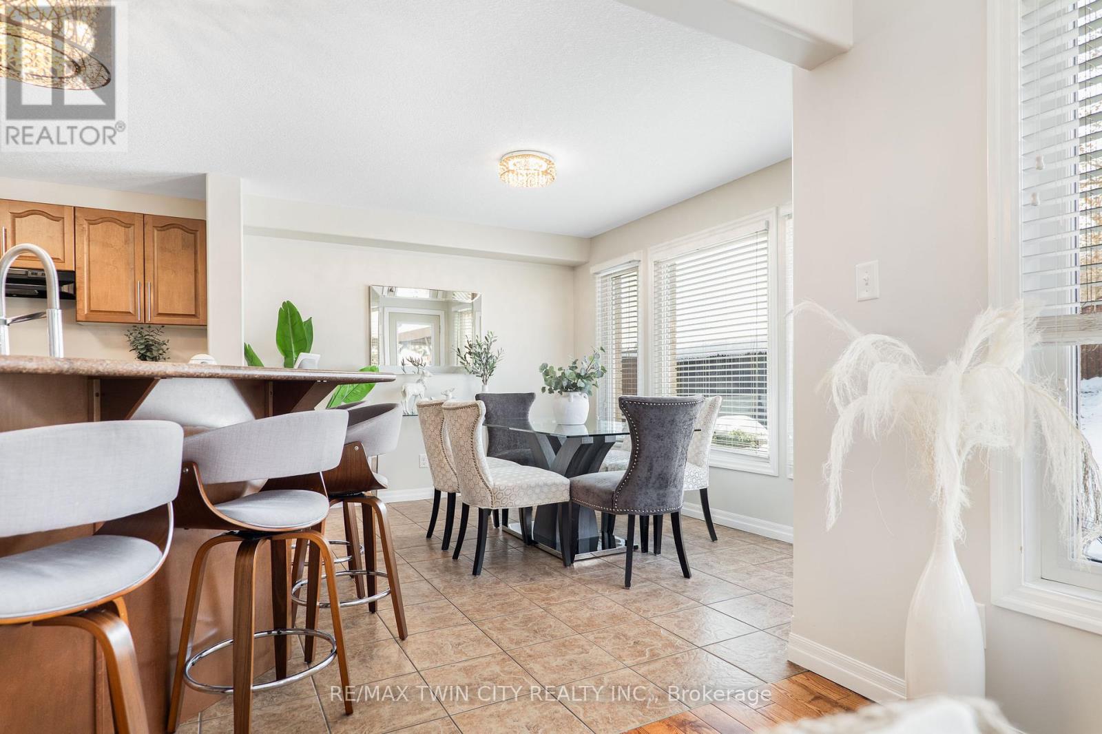 162 Banffshire Street, Kitchener, Ontario  N2R 1W7 - Photo 20 - X12609696