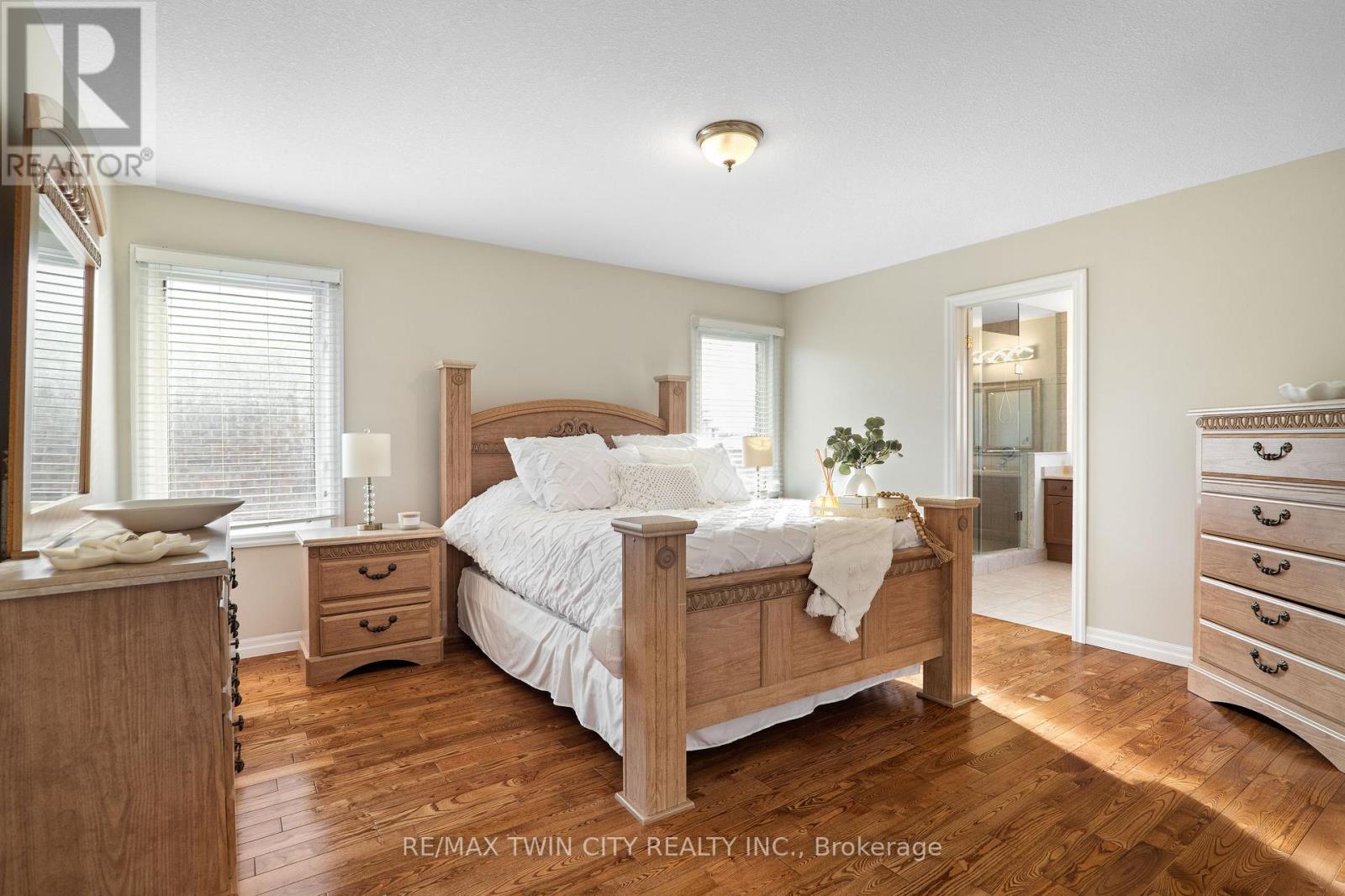 162 Banffshire Street, Kitchener, Ontario  N2R 1W7 - Photo 23 - X12609696