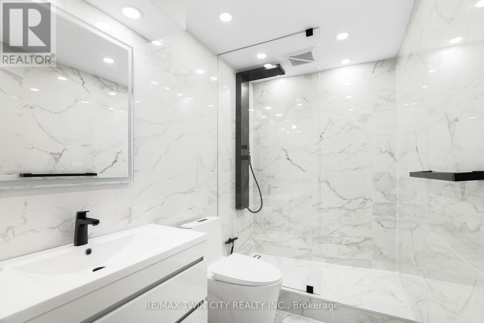 162 Banffshire Street, Kitchener, Ontario  N2R 1W7 - Photo 40 - X12609696