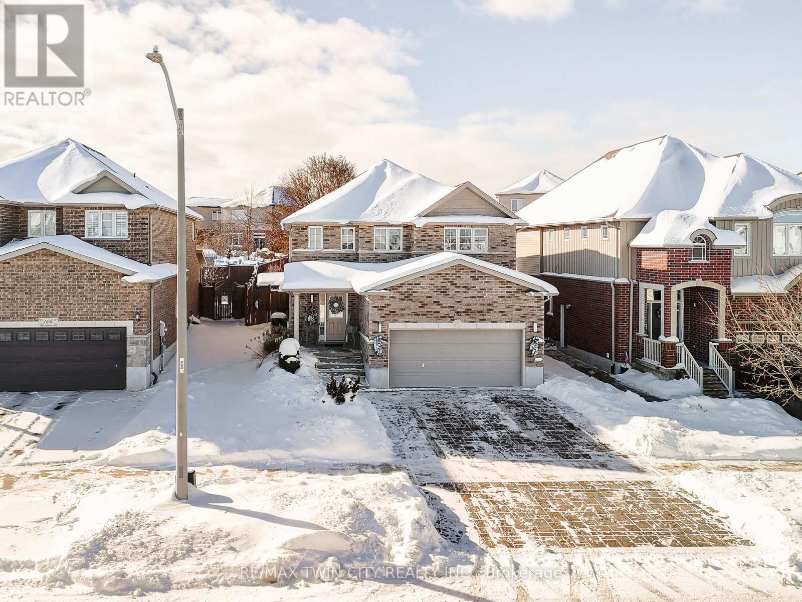 162 Banffshire Street, Kitchener, Ontario  N2R 1W7 - Photo 46 - X12609696