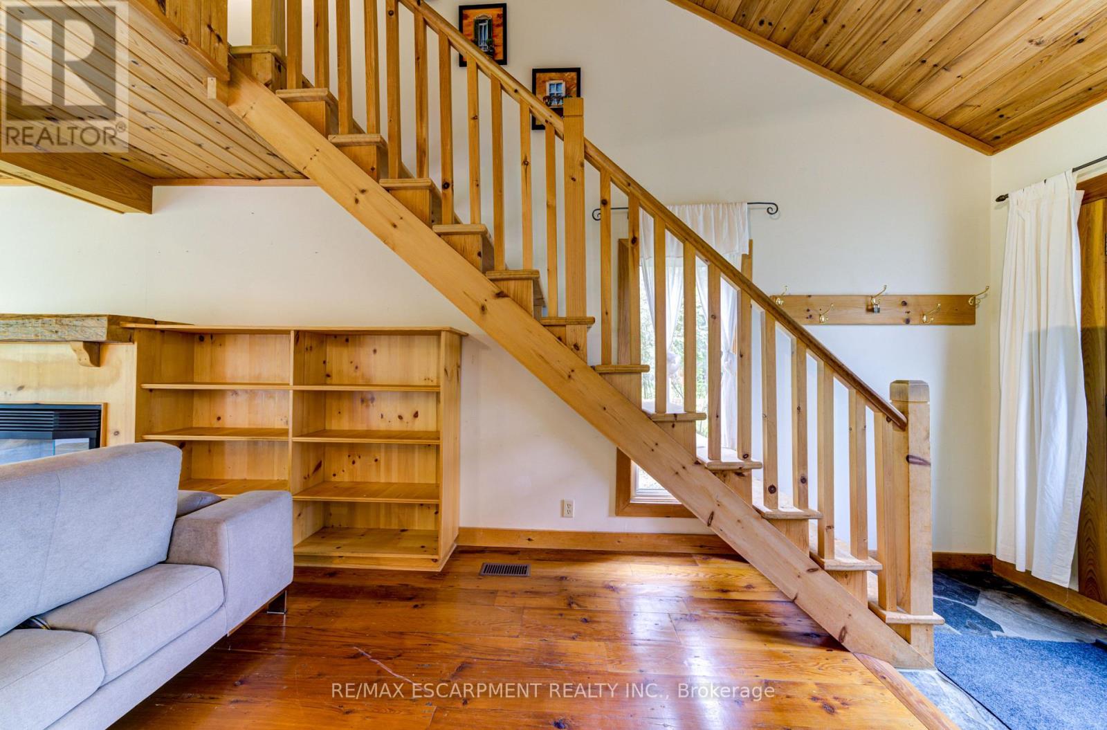 109 Hope Street, Blue Mountains, Ontario  L9Y 0L1 - Photo 12 - X12609716