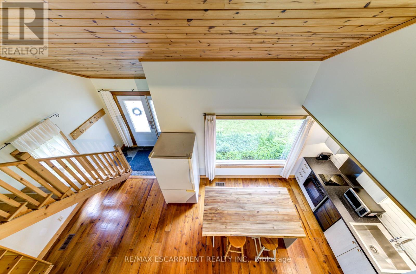 109 Hope Street, Blue Mountains, Ontario  L9Y 0L1 - Photo 13 - X12609716