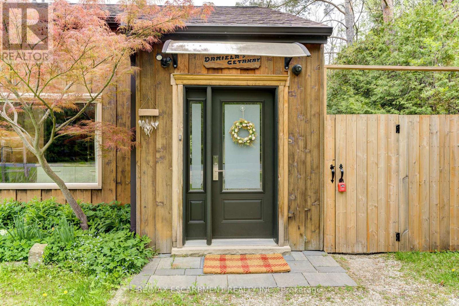 109 Hope Street, Blue Mountains, Ontario  L9Y 0L1 - Photo 3 - X12609716