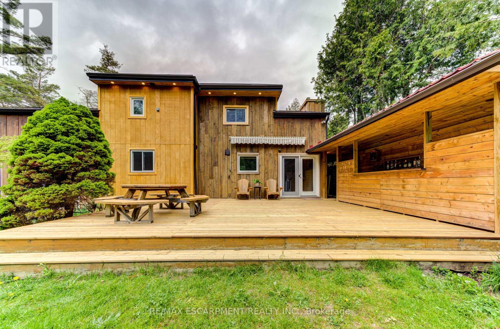 109 Hope Street, Blue Mountains, Ontario  L9Y 0L1 - Photo 35 - X12609716