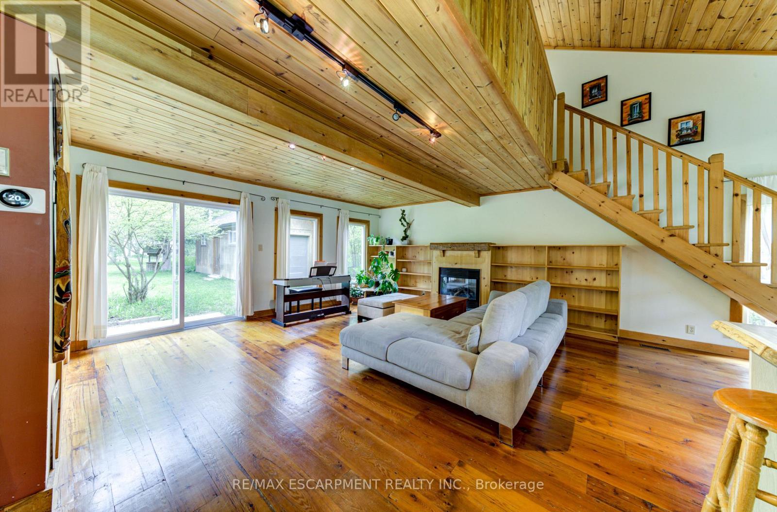 109 Hope Street, Blue Mountains, Ontario  L9Y 0L1 - Photo 4 - X12609716