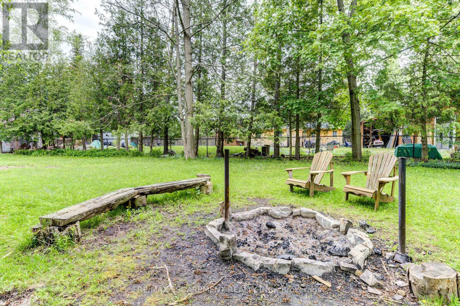 109 Hope Street, Blue Mountains, Ontario  L9Y 0L1 - Photo 40 - X12609716