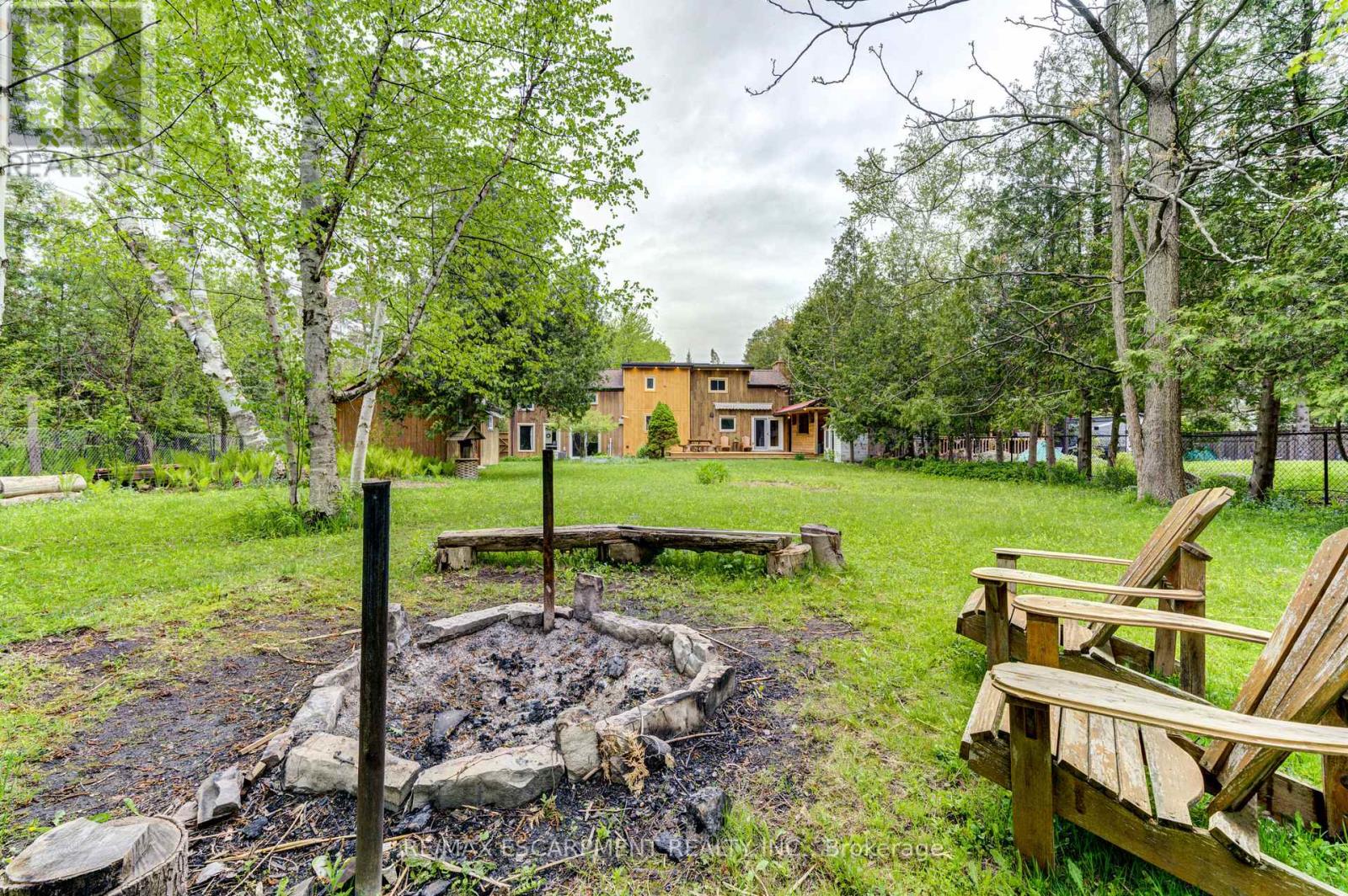 109 Hope Street, Blue Mountains, Ontario  L9Y 0L1 - Photo 41 - X12609716