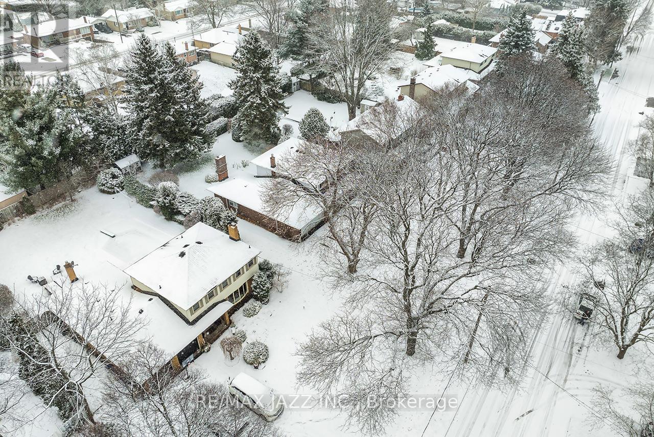 233 Wellington Street, Whitby (Lynde Creek), Ontario  L1N 5L7 - Photo 2 - E12609748