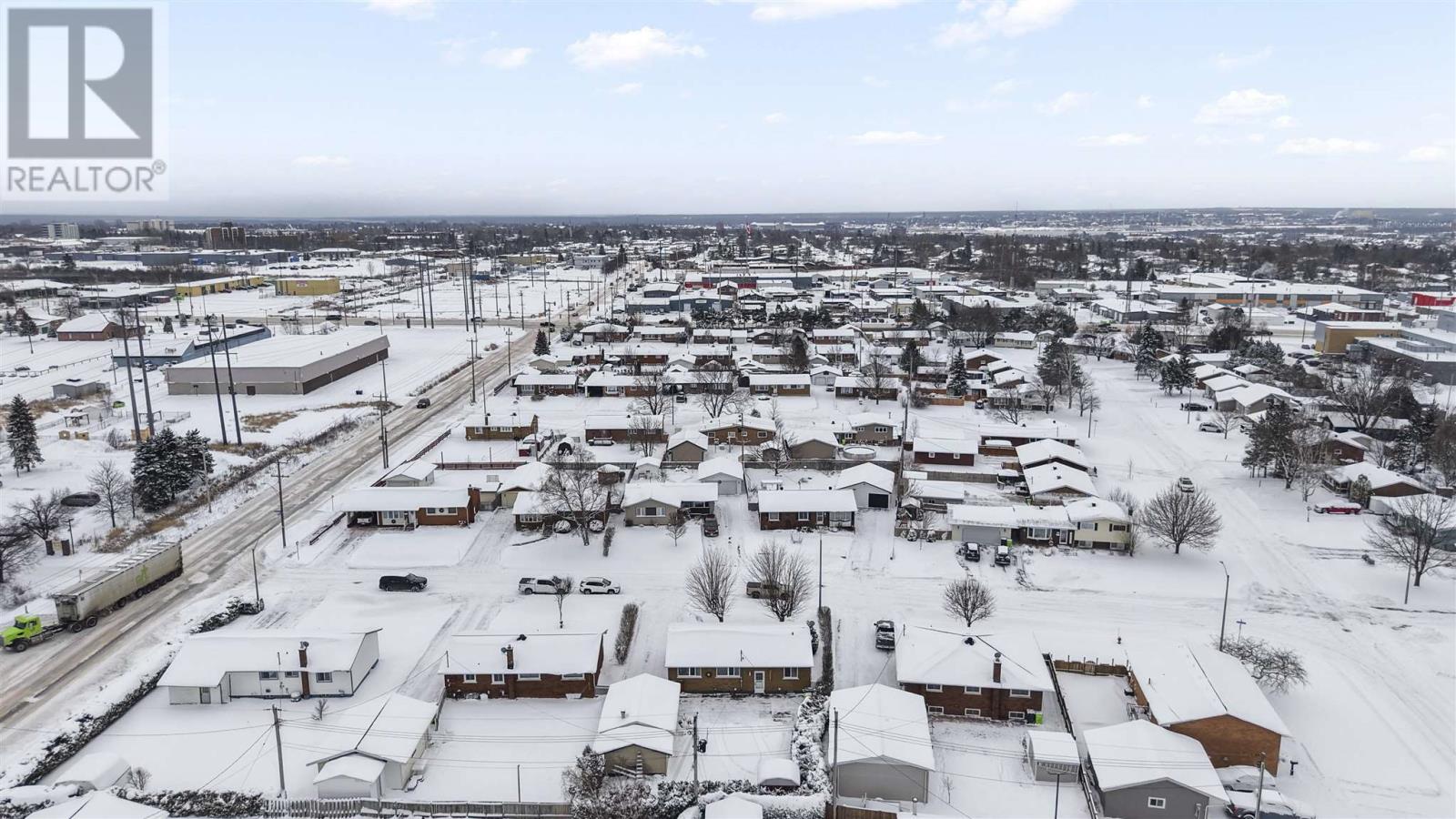 18 Montcalm Rd, Sault Ste. Marie, Ontario  P6B 4L4 - Photo 37 - SM253425