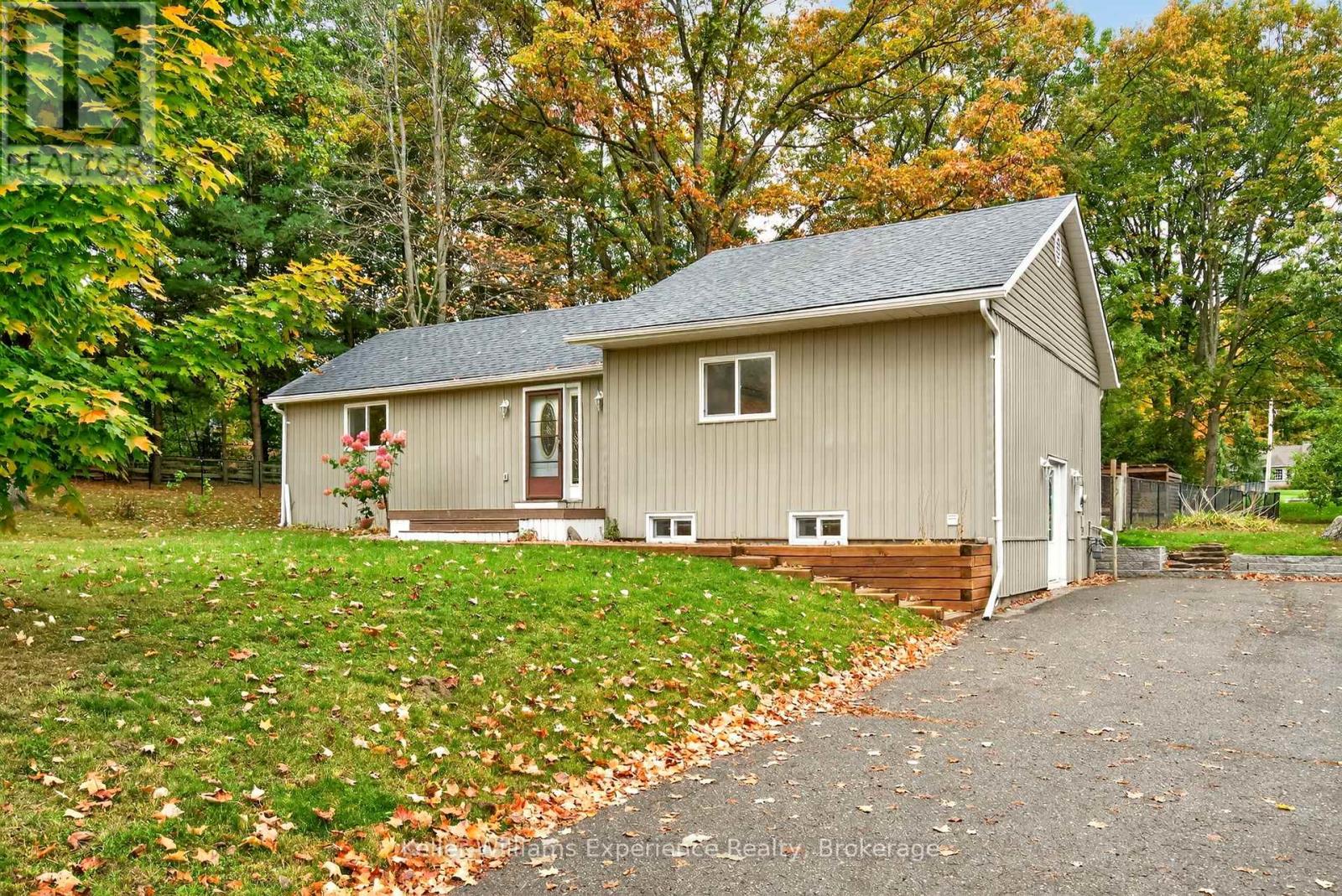 1504 Golf Link Road, Midland, Ontario  L4R 5L4 - Photo 2 - S12609762