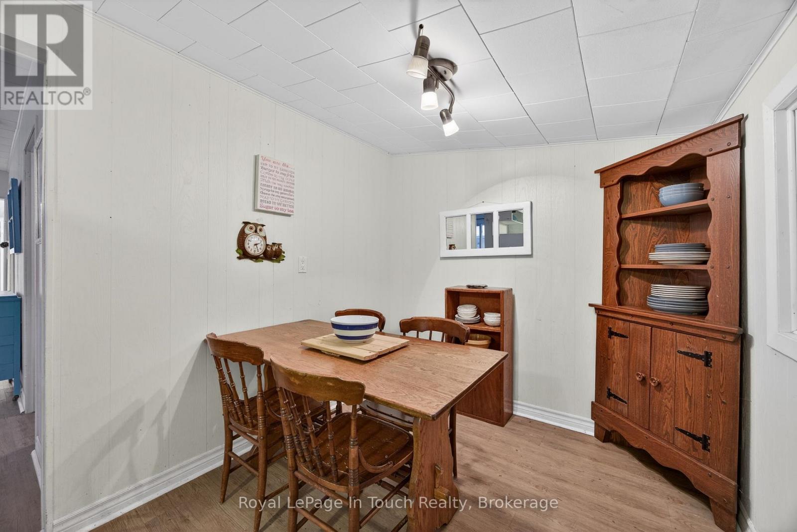 85 Tiny Beaches Road S, Tiny, Ontario  L0L 2J0 - Photo 8 - S12609798