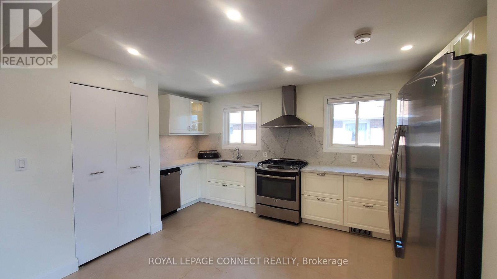 Main Floor - 660 A Chipmunk Street, Pickering, Ontario  L1W 2W1 - Photo 15 - E12596734