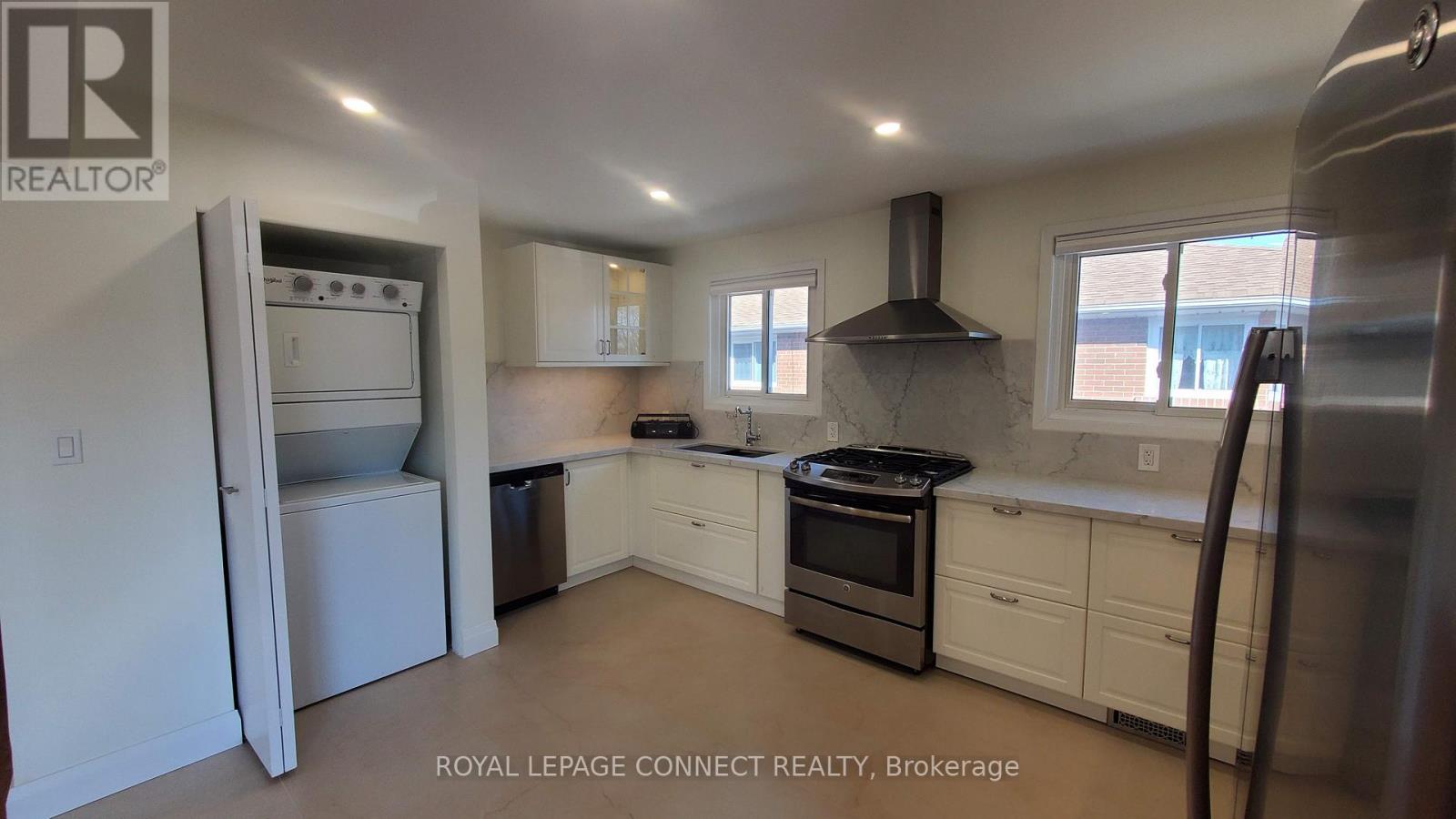 Main Floor - 660 A Chipmunk Street, Pickering, Ontario  L1W 2W1 - Photo 14 - E12596734