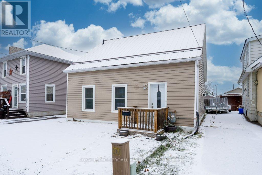 31 PELHAM STREET, quinte west (trenton ward), Ontario