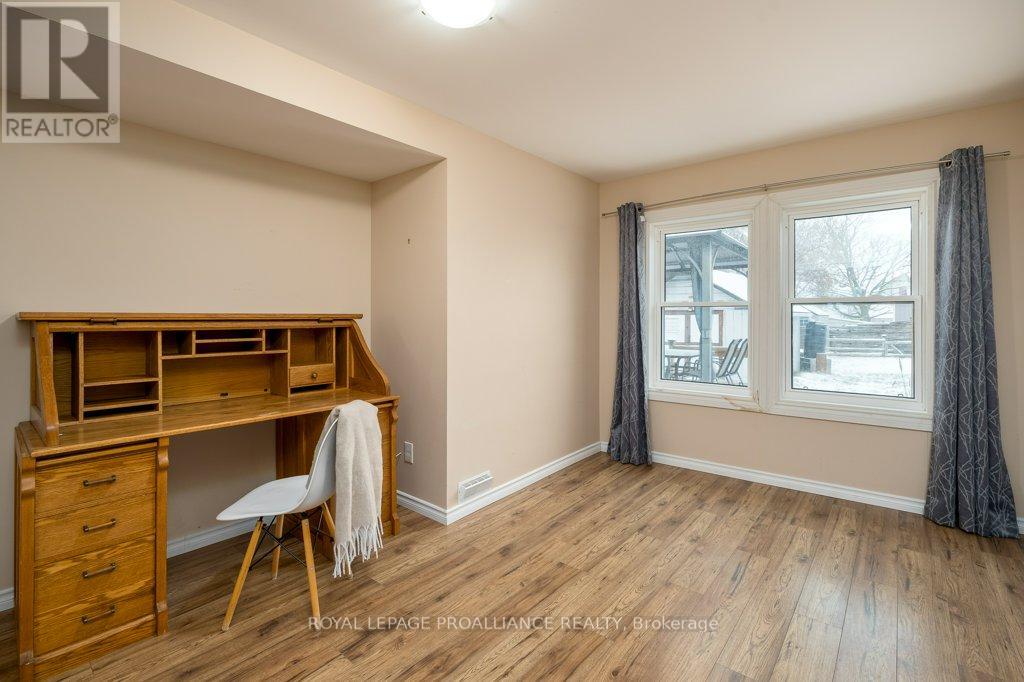 31 Pelham Street, Quinte West (Trenton Ward), Ontario  K8V 4T7 - Photo 19 - X12609844