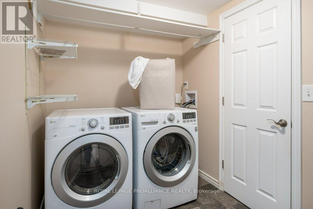 31 Pelham Street, Quinte West (Trenton Ward), Ontario  K8V 4T7 - Photo 21 - X12609844