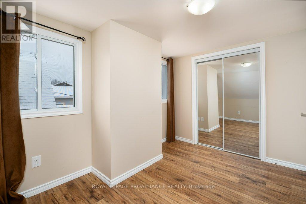 31 Pelham Street, Quinte West (Trenton Ward), Ontario  K8V 4T7 - Photo 26 - X12609844