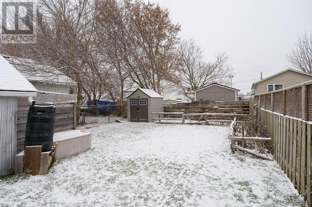 31 Pelham Street, Quinte West (Trenton Ward), Ontario  K8V 4T7 - Photo 30 - X12609844