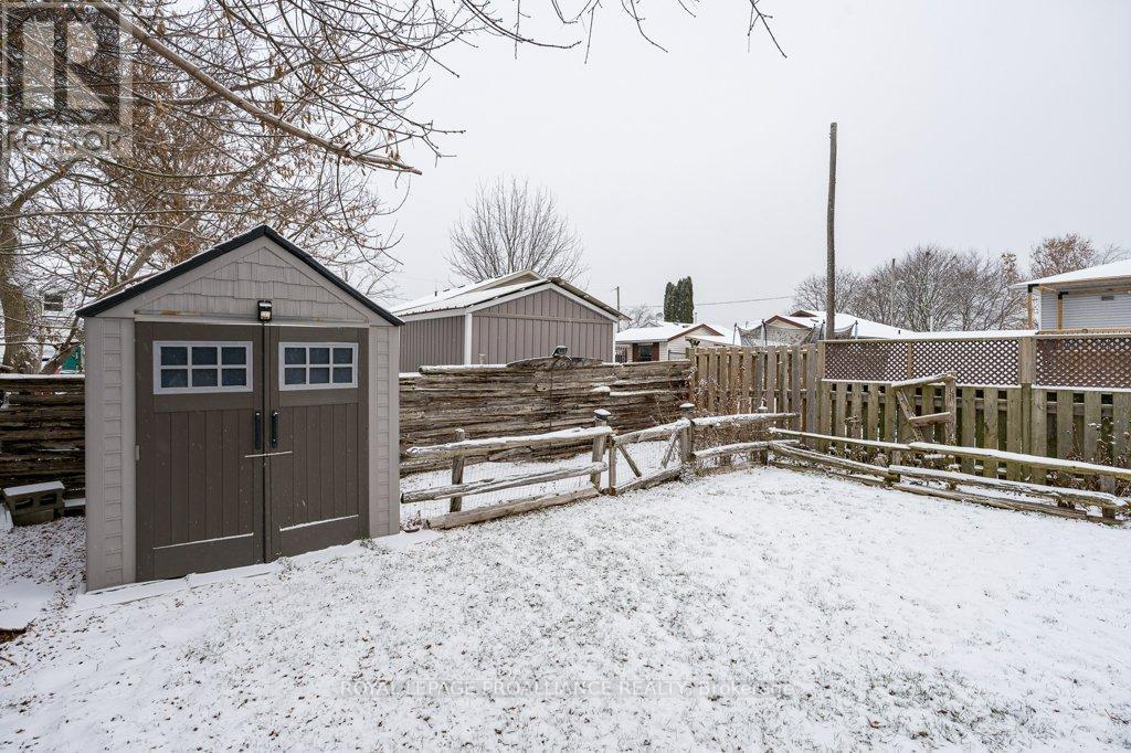 31 Pelham Street, Quinte West (Trenton Ward), Ontario  K8V 4T7 - Photo 31 - X12609844