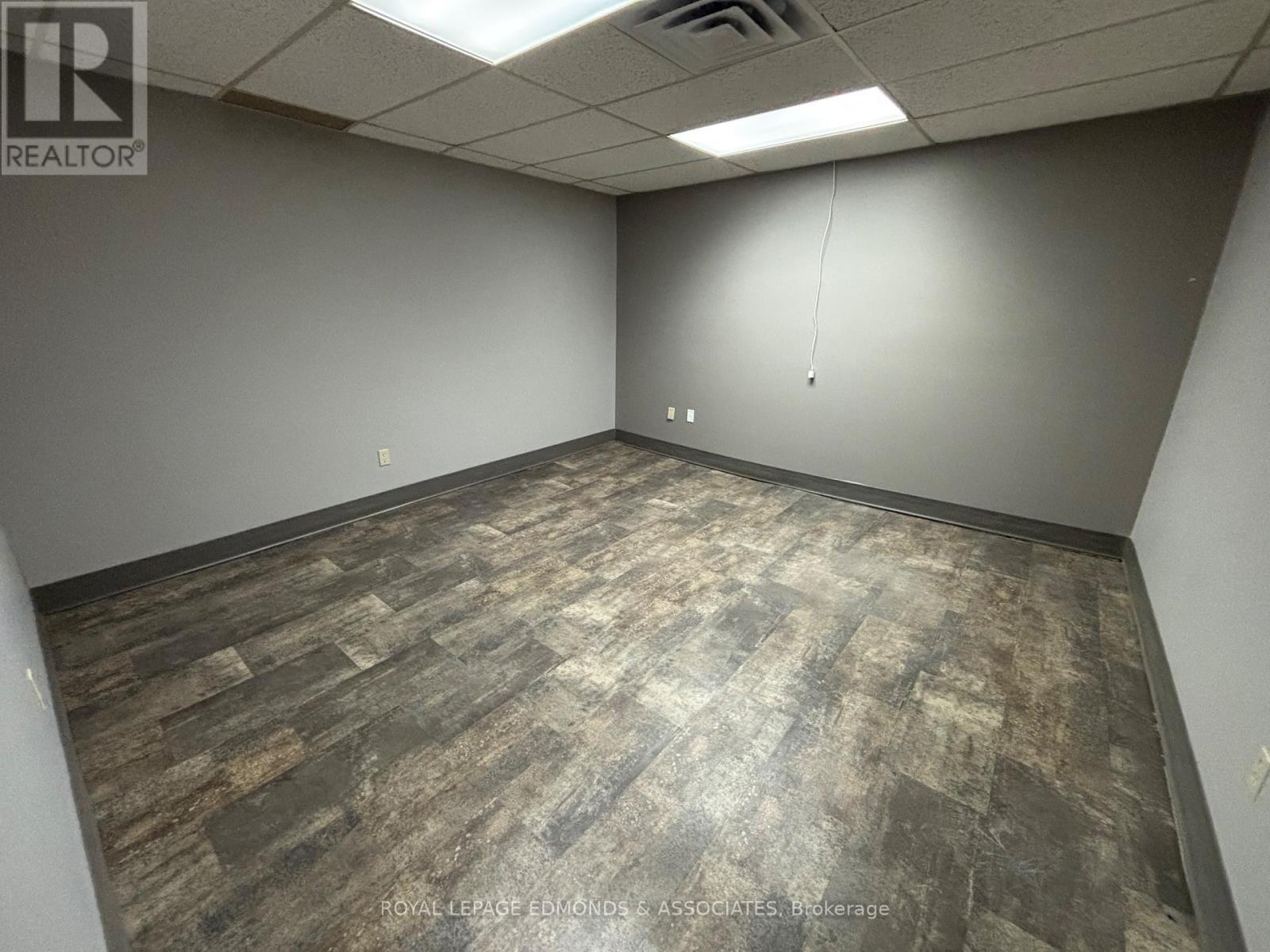 C - 270 Lake Street, Pembroke, Ontario  K8A 7Y9 - Photo 12 - X12445714