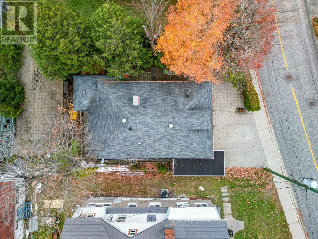 3 Belvedere Avenue, Parry Sound, Ontario  P2A 1Z8 - Photo 49 - X12609854