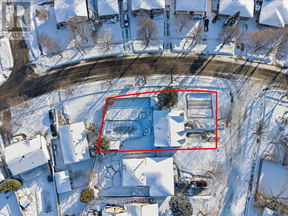 7 Kenner Crescent, Stratford, Ontario  N5A 7H2 - Photo 39 - X12609936