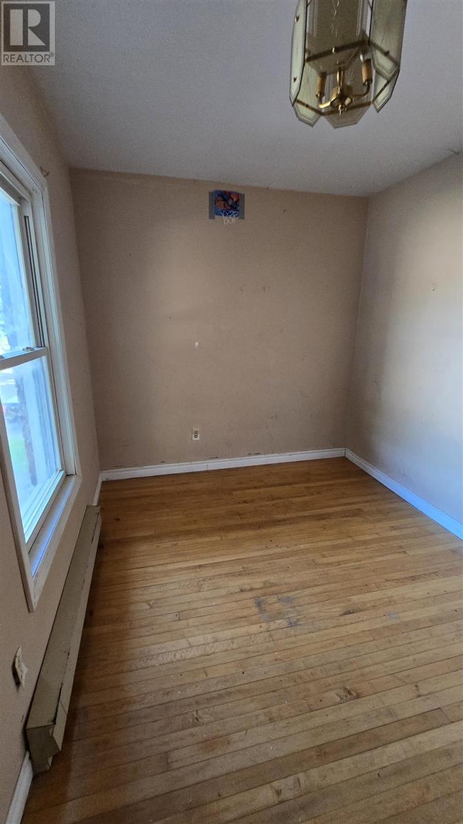 35 Albert St E, Sault Ste. Marie, Ontario  P6A 2H7 - Photo 13 - SM253429