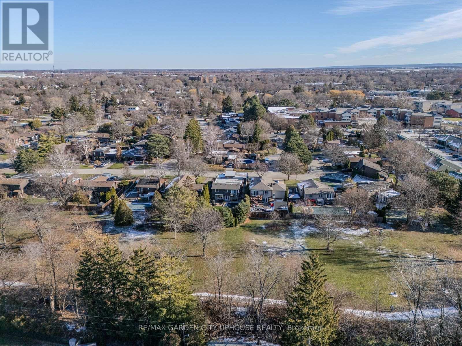 56 The Cedars, St. Catharines, Ontario L2M 6M8 - Photo 23 - X12507976